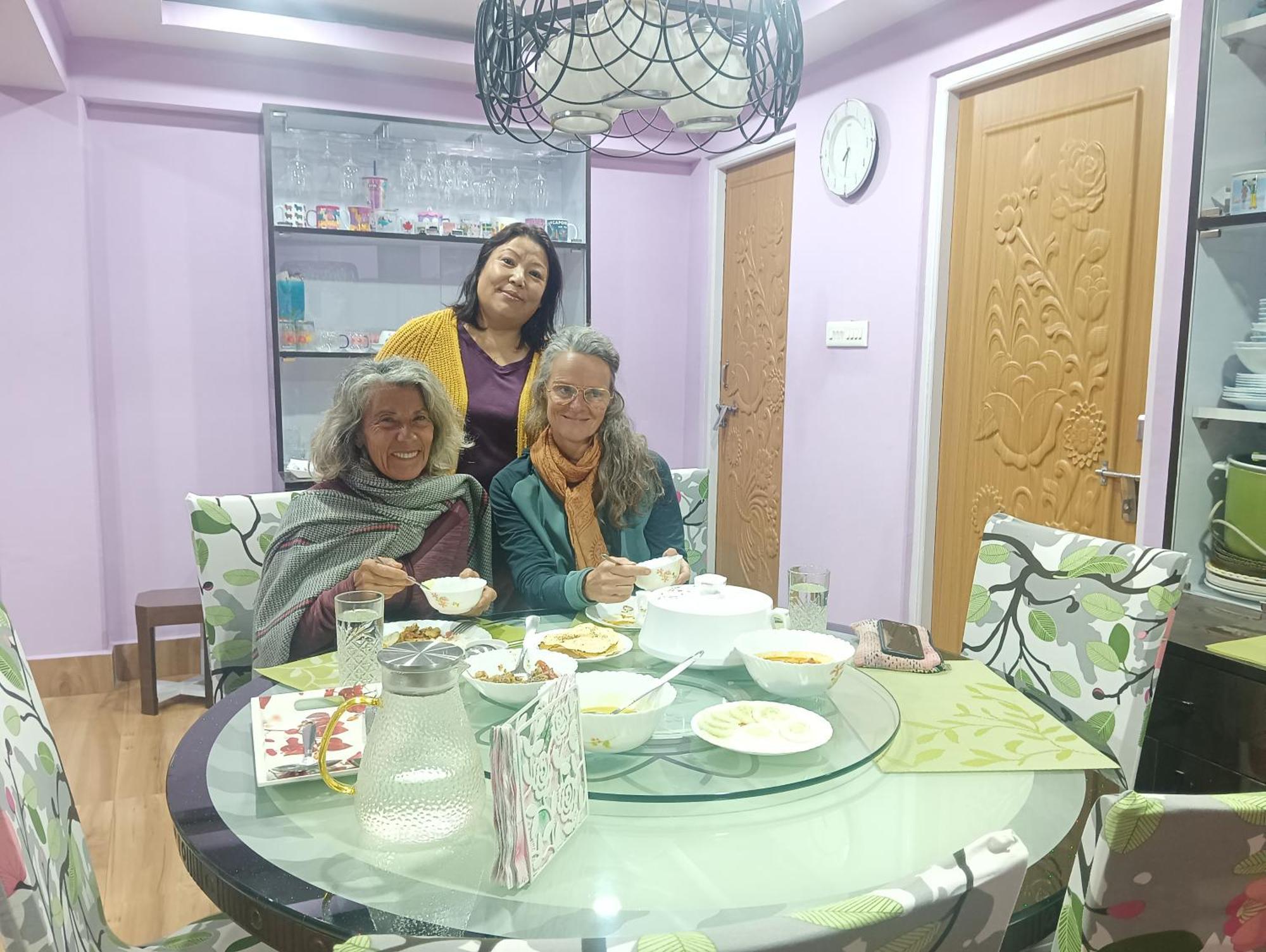 Dew Drops Guest House ดาร์จีลิง ภายนอก รูปภาพ